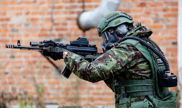 俄羅斯新式軍用防毒面具 性能領(lǐng)先的國(guó)際標(biāo)桿與訓(xùn)練革新